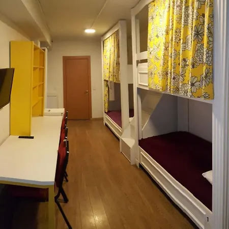 Harmonistanbul Hostel *